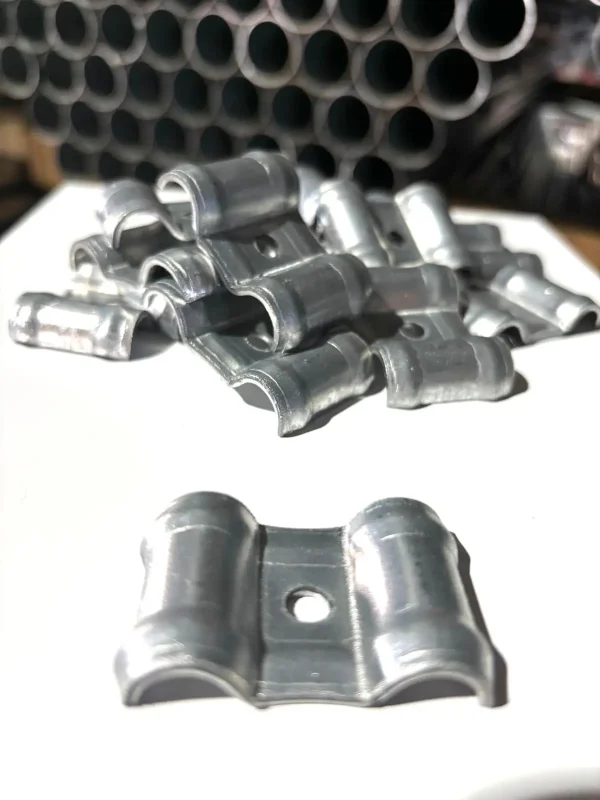Grapa Fijación Hercules metálica galvanizada para 40 y 60