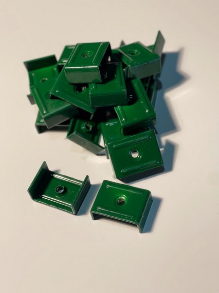 FIJACIÓN METÁLICA VERDE