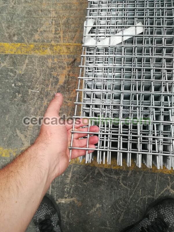 Panel Malla Electrosoldada Galvanizada 2,00x1,00 Metros (30/30-4)