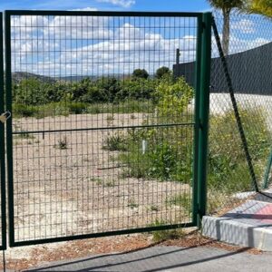 PUERTA UNA HOJA VERDE
