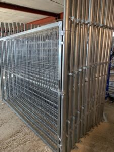 PUERTAS UNA HOJA GALVANIZADA
