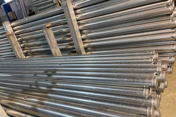 Postes para vallas metalicas Granada - Cercados Online