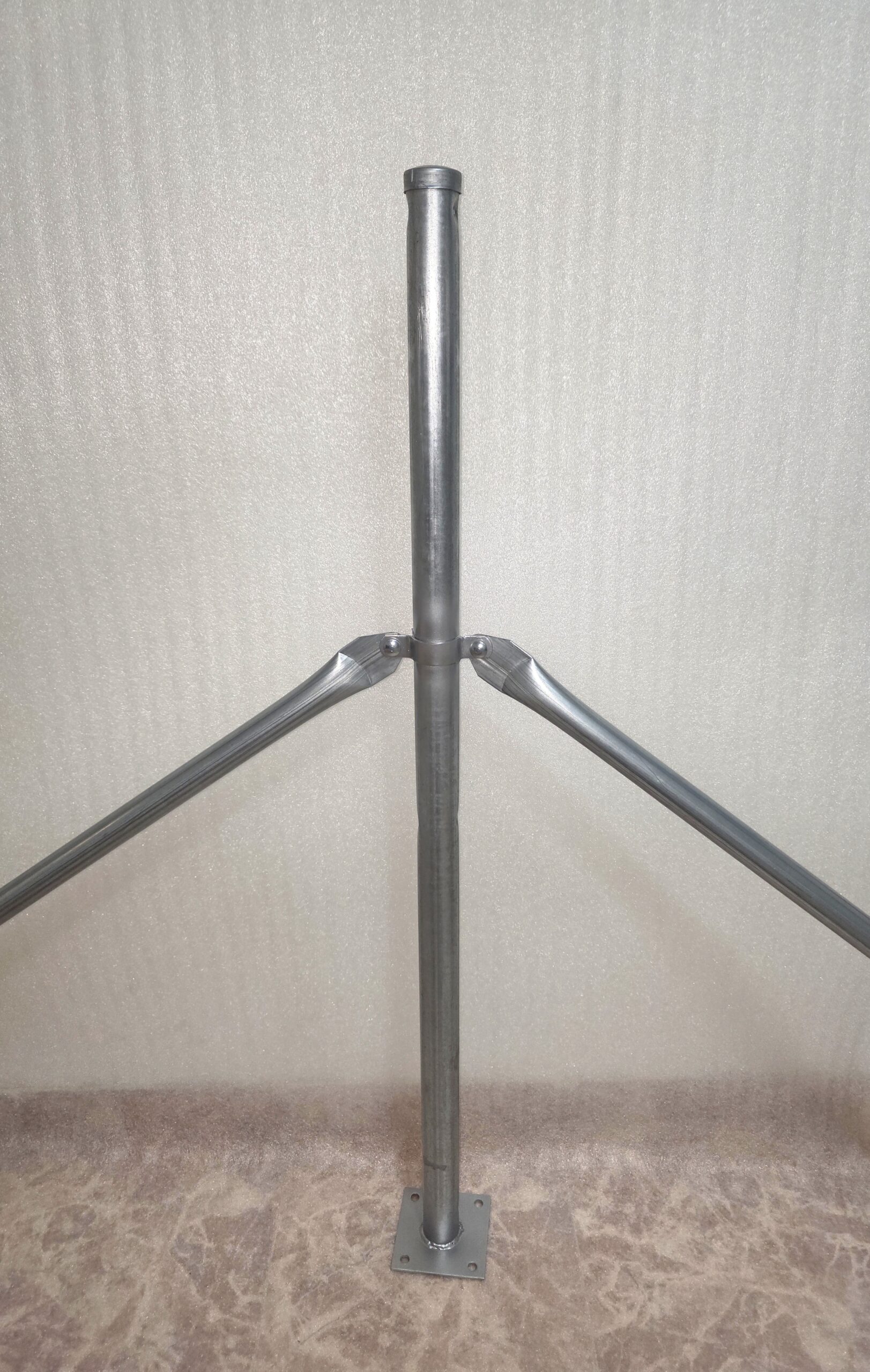 Poste Centro Reforzado para Malla de Simple Torsión 1,75m - Imagen 3
